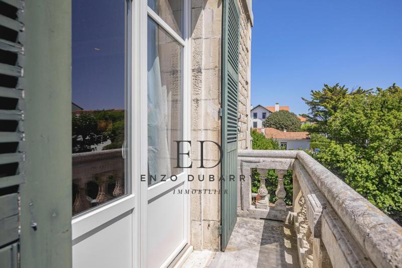 Appartement - 131 m² - 4 pièces