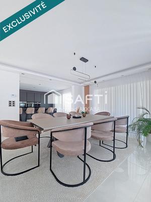 Maison - 180 m² - 7 pièces