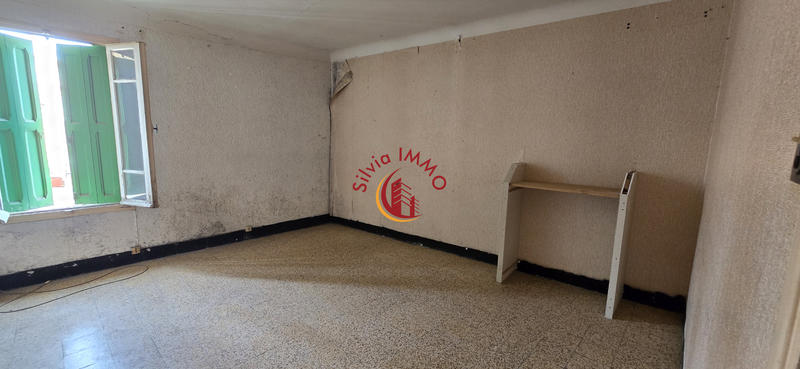 Maison - 515 m² - 45 pièces