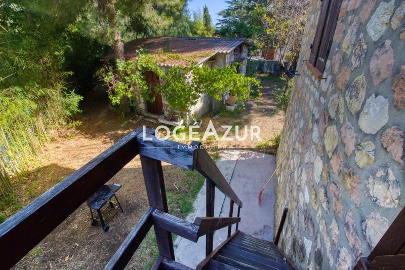 Maison - 210 m² - 8 pièces