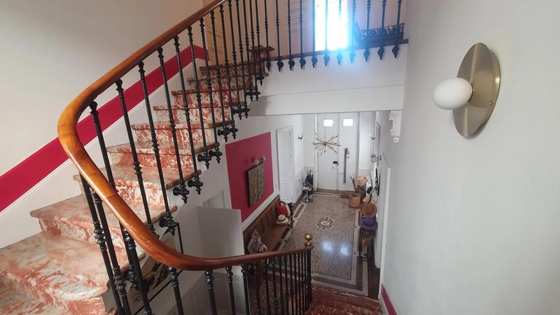 Maison de ville - 349 m² - 12 pièces