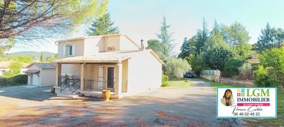 Maison - 98 m² - 4 pièces