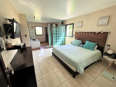 Villa - 410 m² - 7 pièces