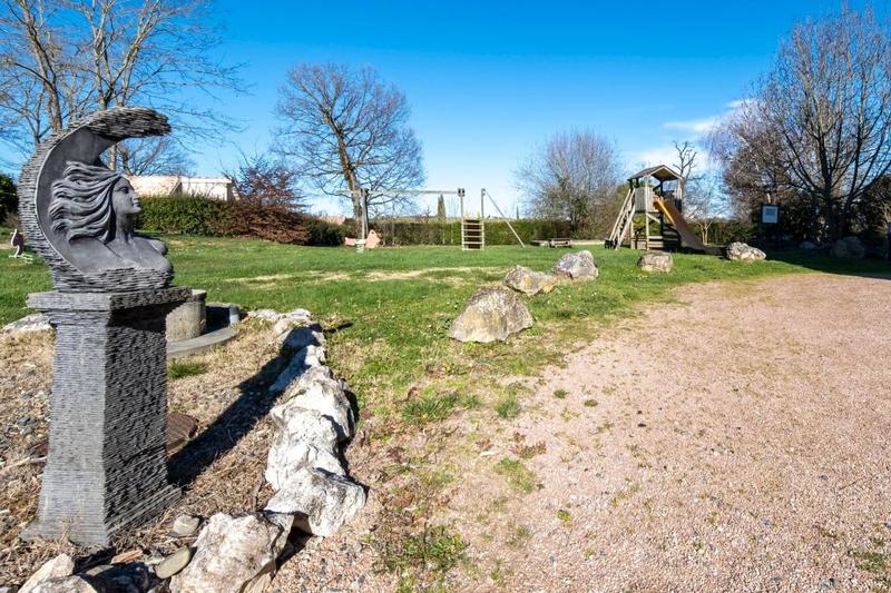 Maison - 104 m² - 4 pièces