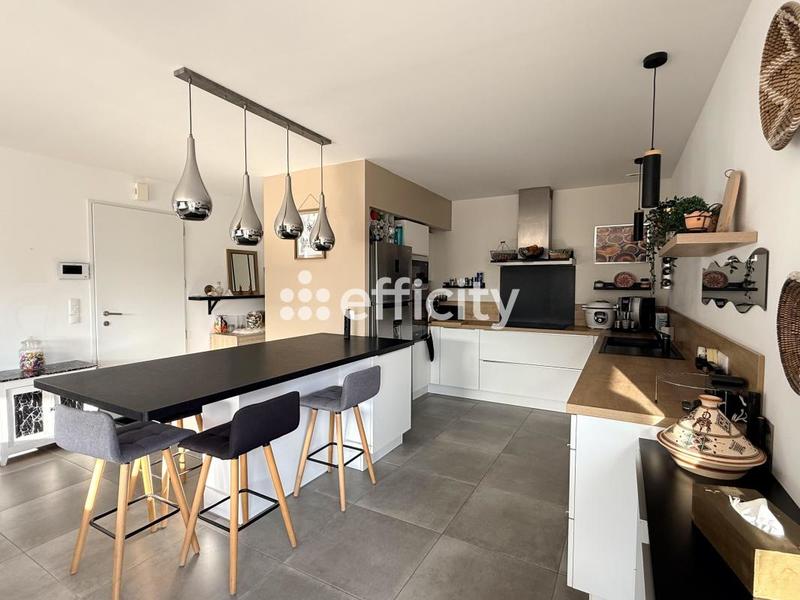 Maison - 127 m² - 5 pièces