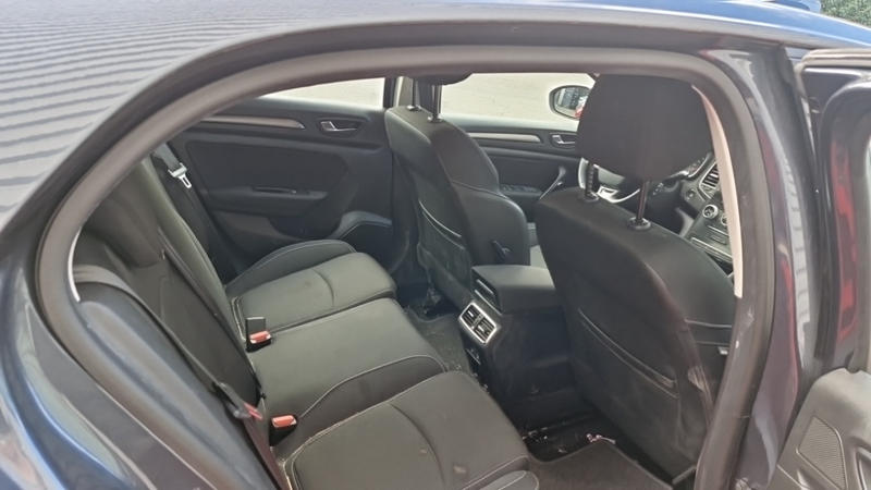 Renault Mégane IV Berline tce 140 edc fap - 21n business