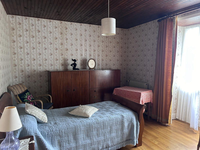 Maison - 143 m² - 7 pièces