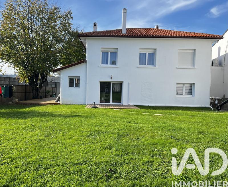 Maison - 137 m² - 4 pièces