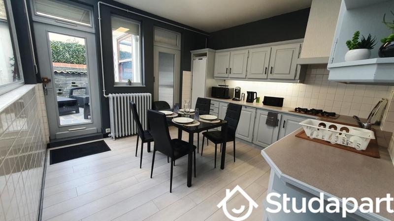 Chambre - 10 m² - 1 pièce