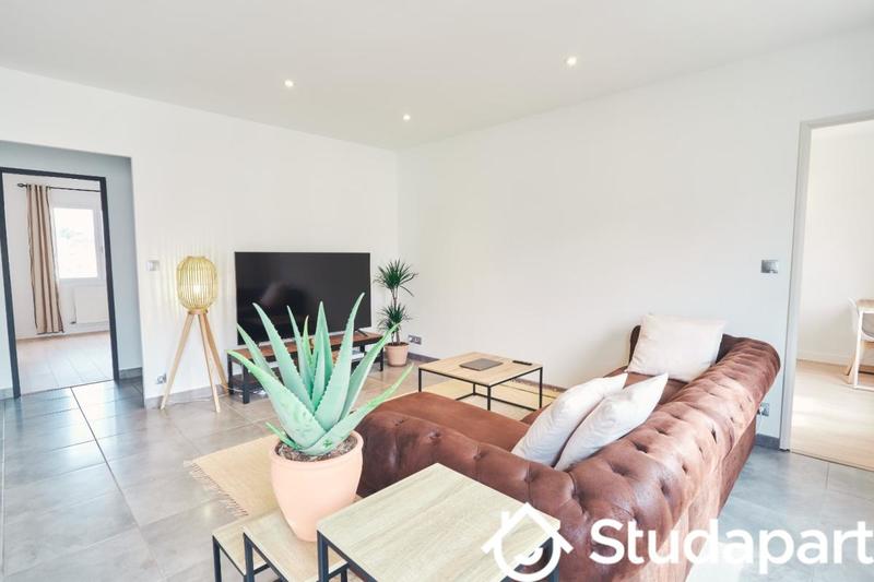 Chambre - 13 m² - 1 pièce