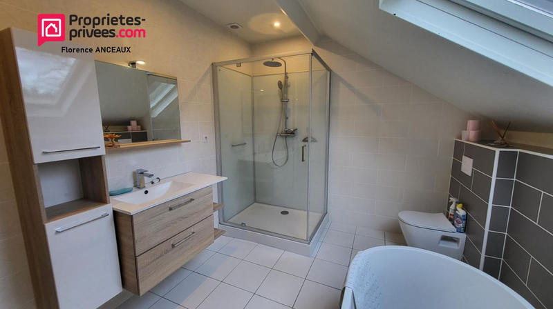 Maison - 140 m² - 6 pièces