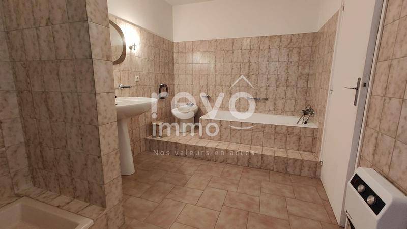 Maison ancienne - 150 m² - 4 pièces