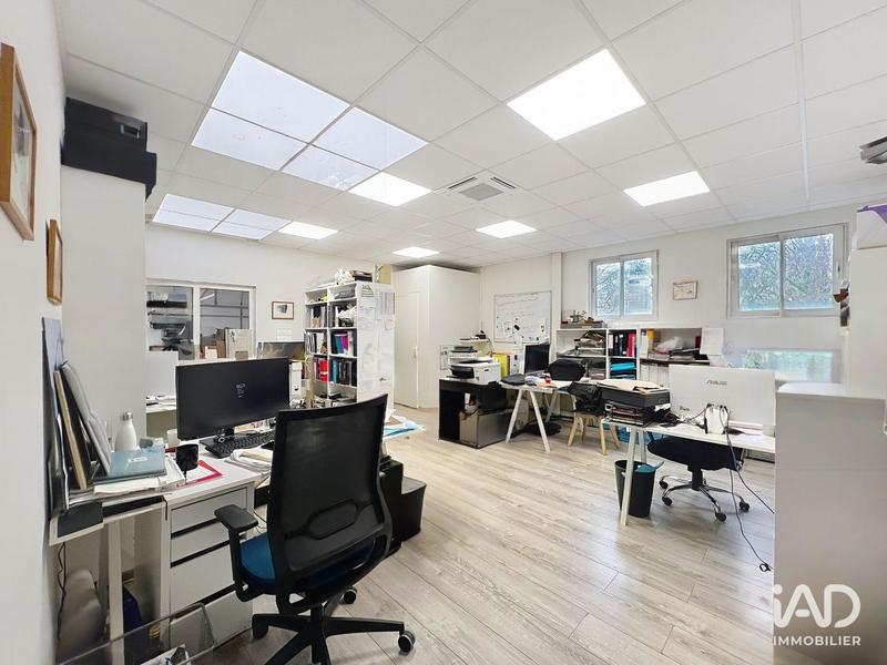 Local commercial - 330 m²