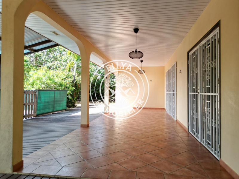 Maison - 94 m² - 4 pièces