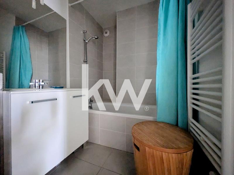 Appartement - 100 m² - 4 pièces