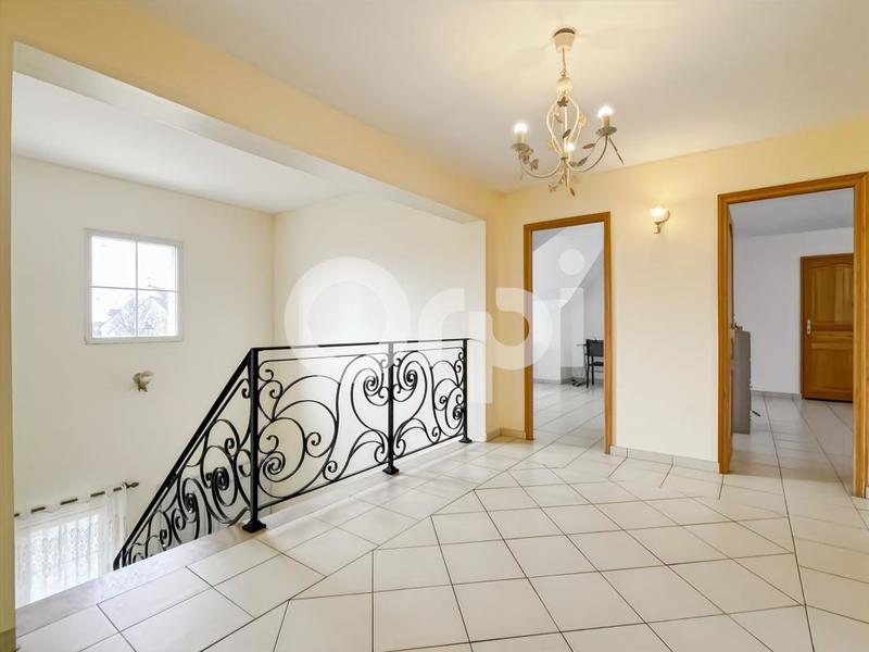 Maison - 300 m² - 7 pièces