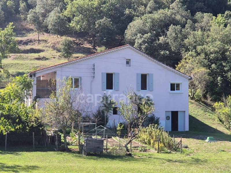 Maison - 104 m² - 4 pièces