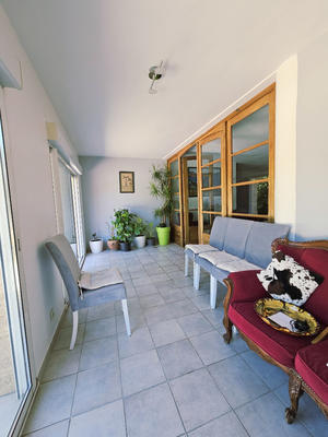 Maison - 177 m² - 7 pièces