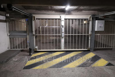 Parking / Garage - 13 m²