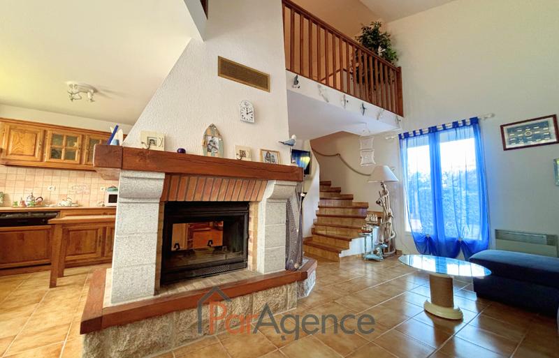 Maison - 107 m² - 5 pièces