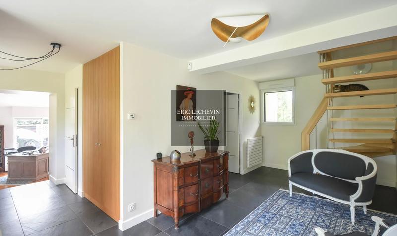 Maison - 293 m² - 8 pièces