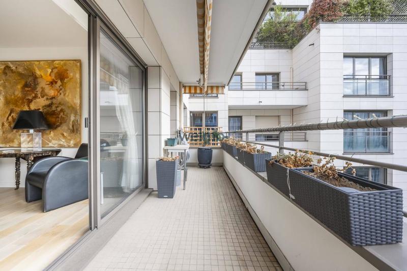 Appartement - 85 m² - 3 pièces