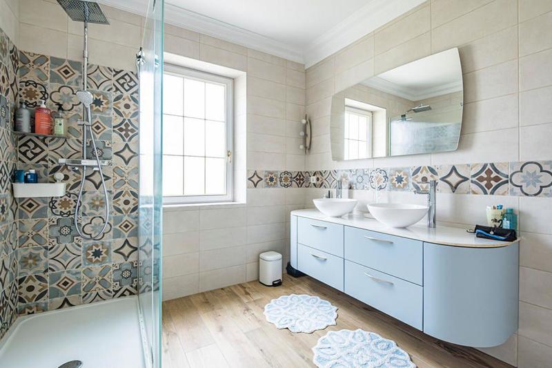 Propriété - 550 m² - 17 pièces