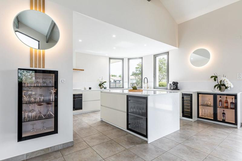 Maison - 270 m² - 7 pièces