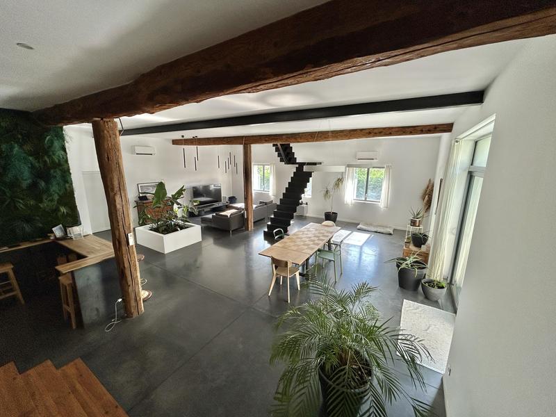 Maison - 239 m² - 5 pièces