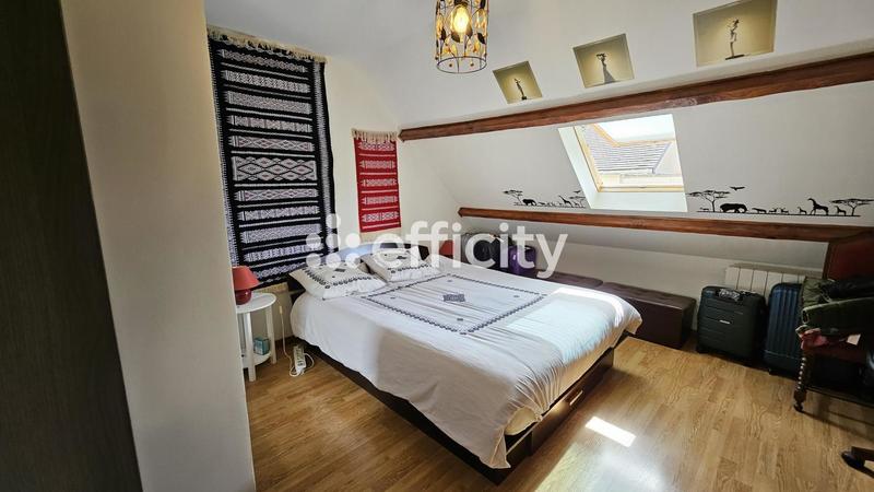 Pavillon - 148 m² - 7 pièces