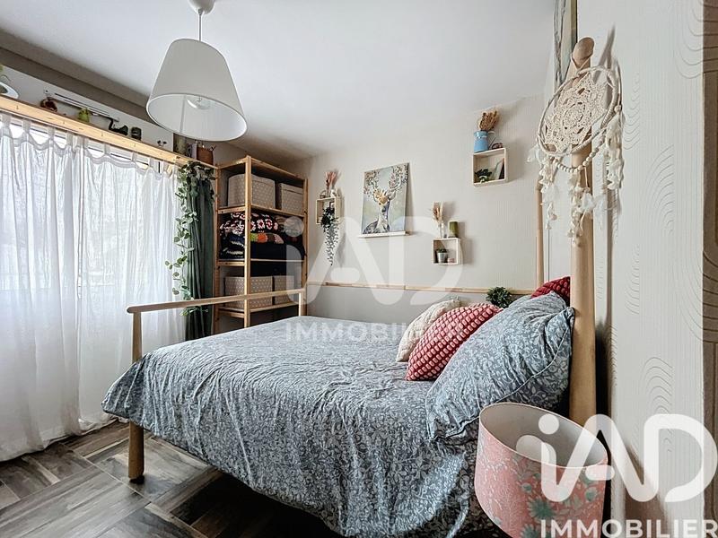 Maison - 98 m² - 5 pièces