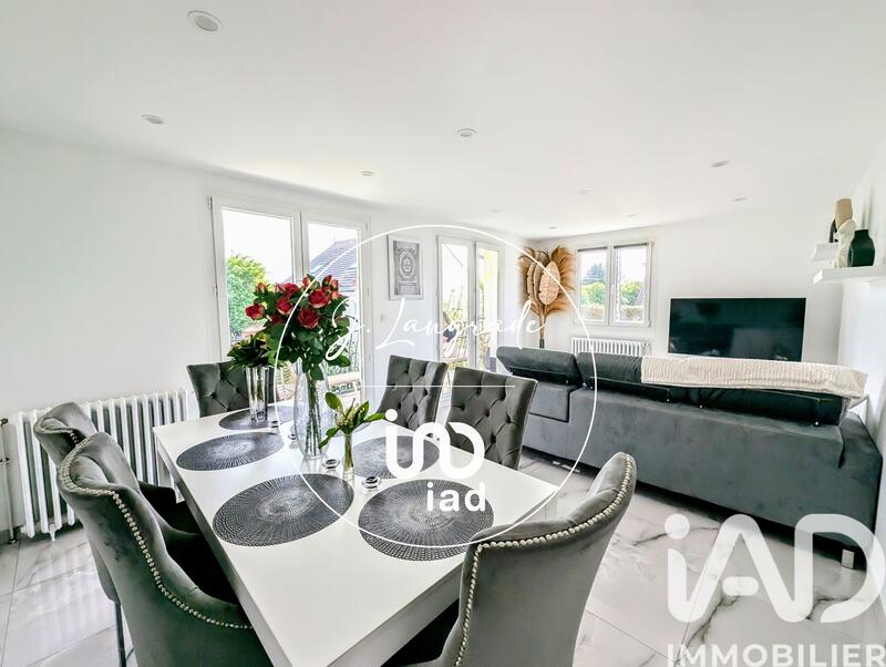 Maison - 111 m² - 5 pièces