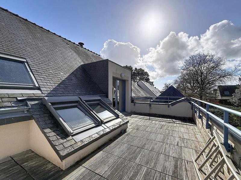 Maison - 220 m² - 7 pièces