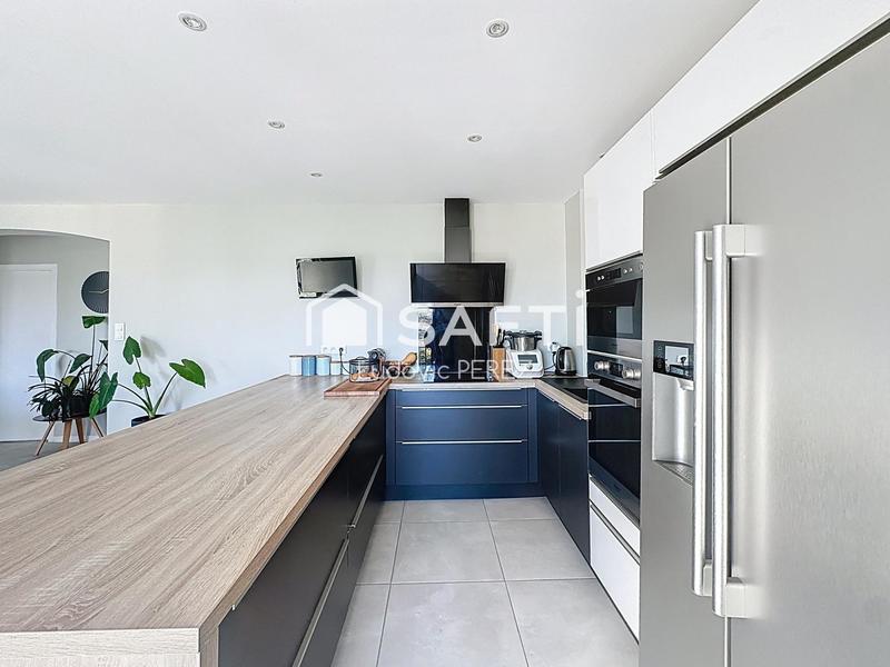 Maison - 170 m² - 6 pièces