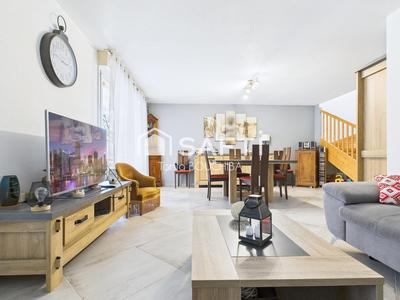 Maison - 90 m² - 4 pièces