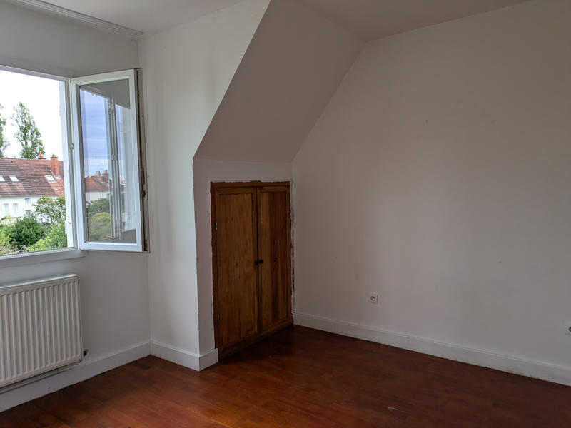 Maison - 130 m² - 8 pièces