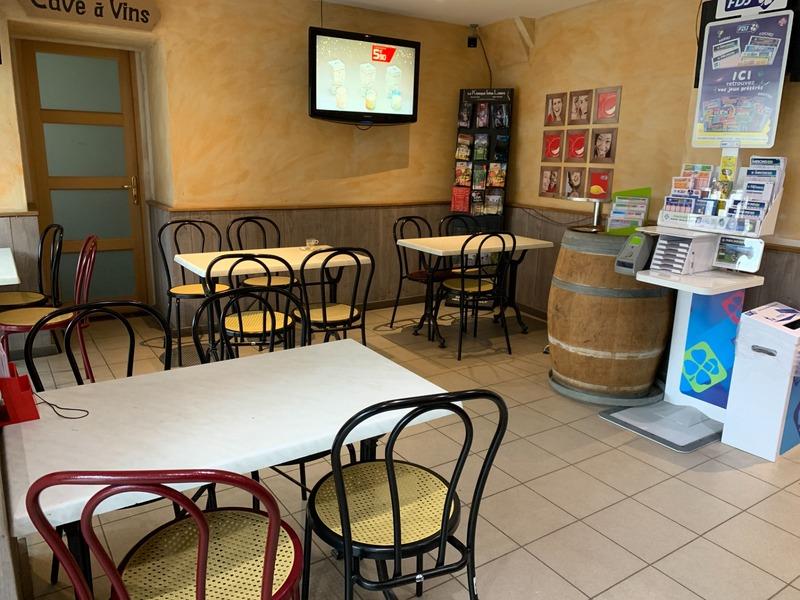 Maison - 230 m² - 12 pièces