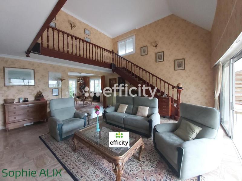 Maison - 190 m² - 6 pièces