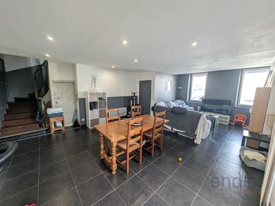 Maison - 180 m² - 7 pièces