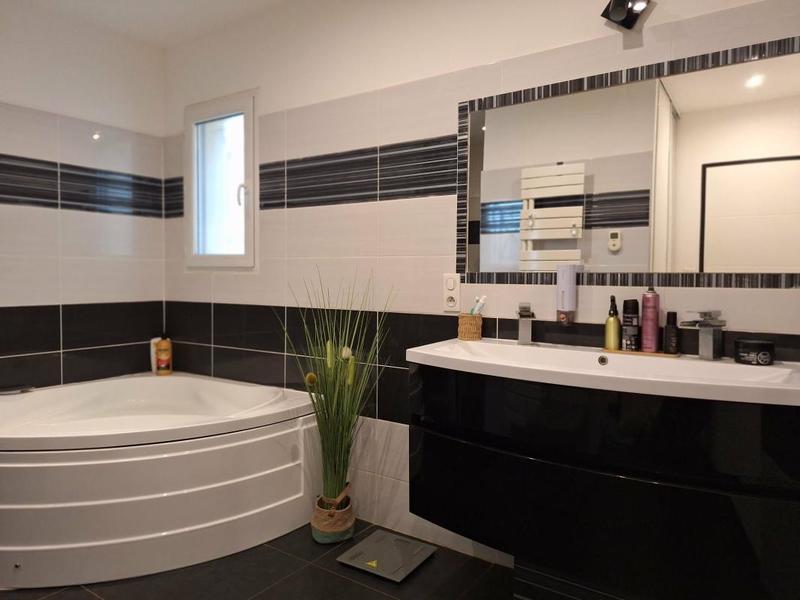 Maison - 163 m² - 5 pièces