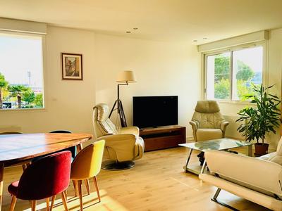 Appartement - 72 m² - 3 pièces