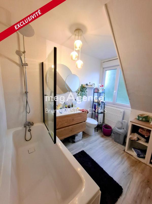 Maison - 80 m² - 5 pièces