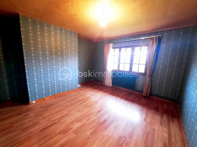 Maison traditionnelle - 163 m² - 6 pièces