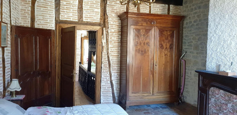 Maison - 250 m² - 6 pièces