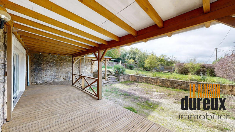 Maison ancienne - 144 m² - 3 pièces