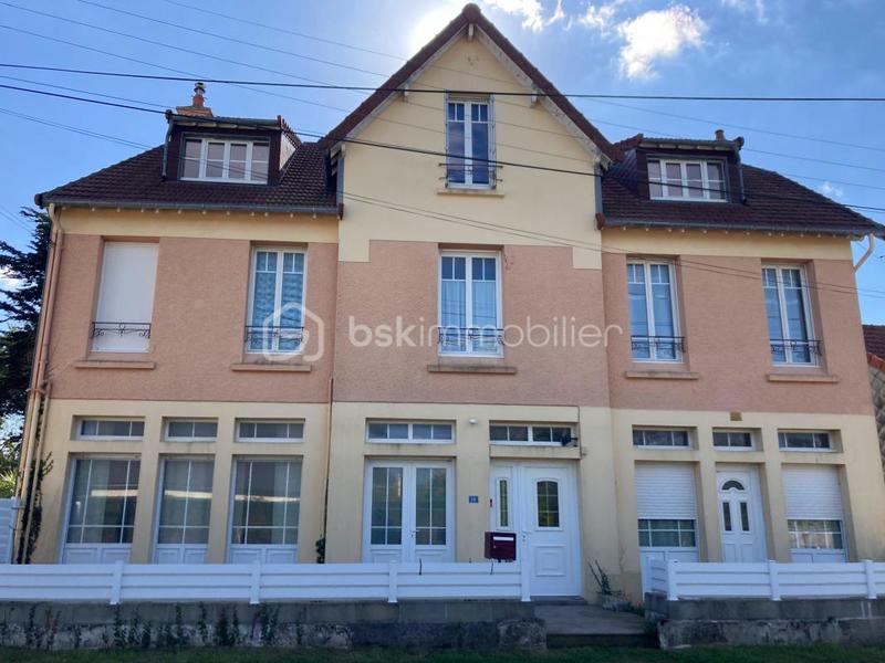 Maison - 280 m² - 7 pièces