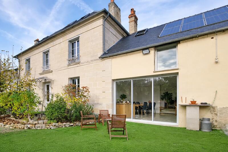 Maison - 229 m² - 7 pièces