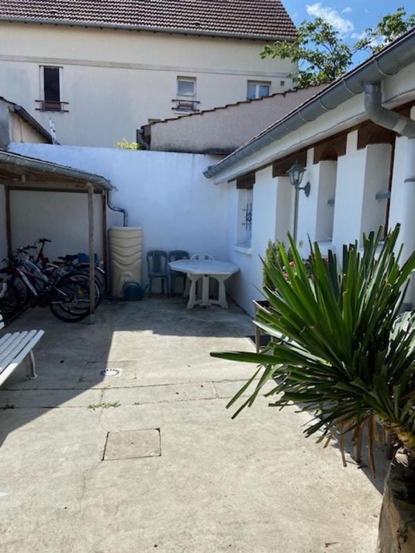 Immeuble - 140 m² - 9 pièces