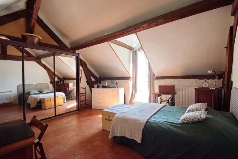 Maison - 363 m² - 12 pièces