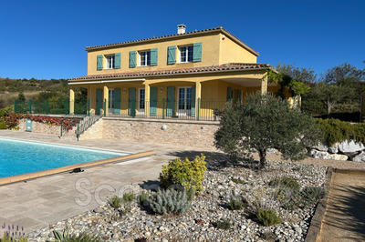 Maison - 190 m² - 5 pièces